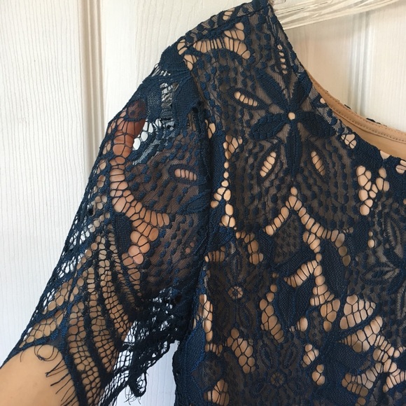 Lacey crop top (NWOT) - Picture 2 of 5